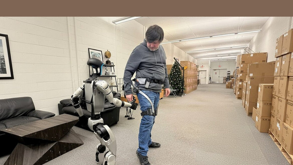 Dev. ua: «Це не „гаджет із майбутнього“. Це технологія, яка має працювати для енергетиків вже зараз». DroneUA привіз в Україну екзоскелет Hypershell, і прогнозує понад 200 000 користувачів пристрою у найближчі роки